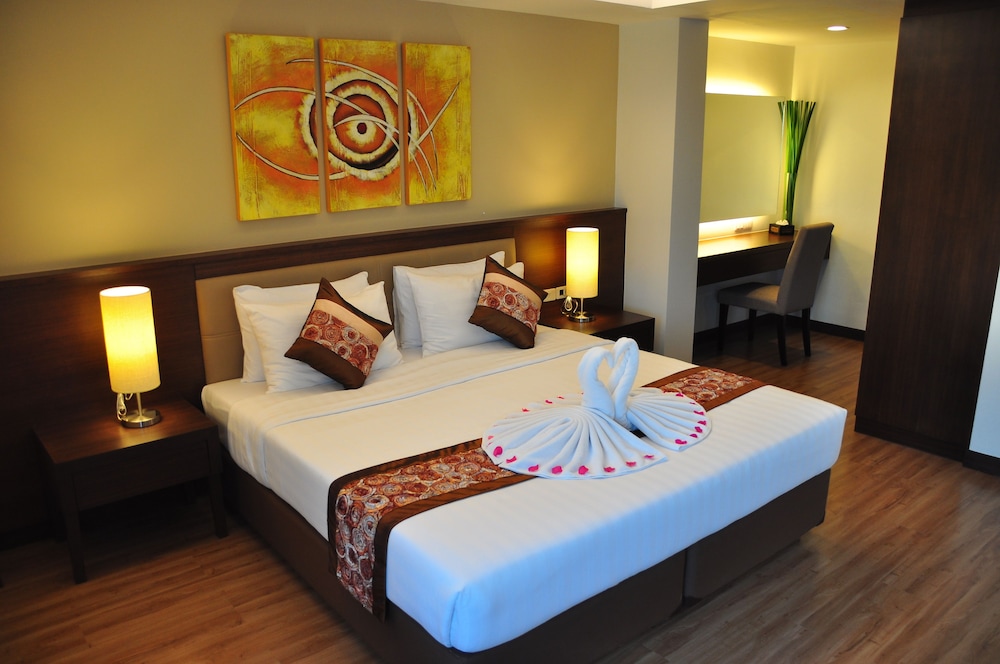 Executive Suite photo 2