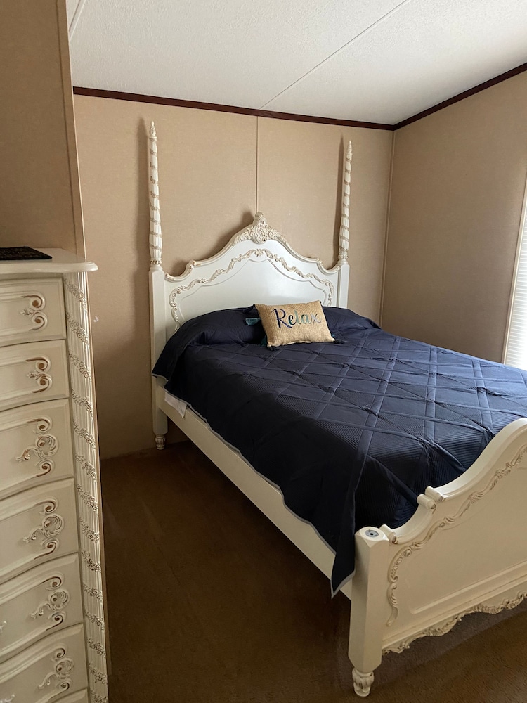House, 2 Bedrooms, Patio photo 1