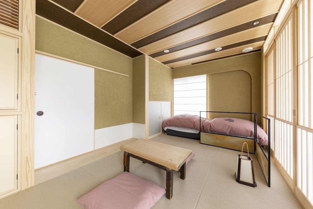 cyashitsu Suite Sugi photo 2