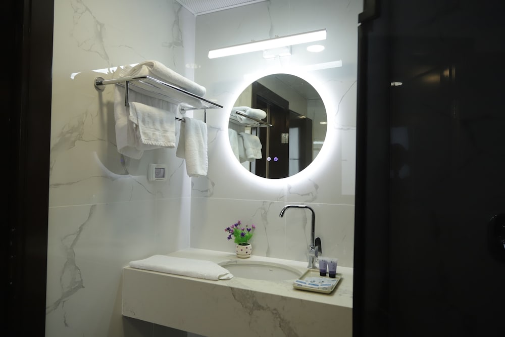 Premium Double Room - Photo 38