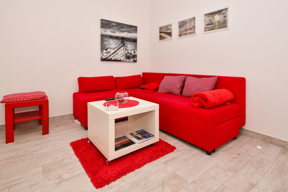 Apartment (A3) - Photo 1