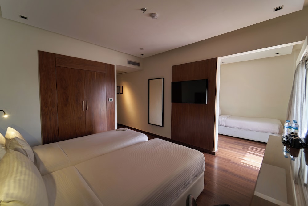 Deluxe Triple Room, 1 Bedroom, Balcony