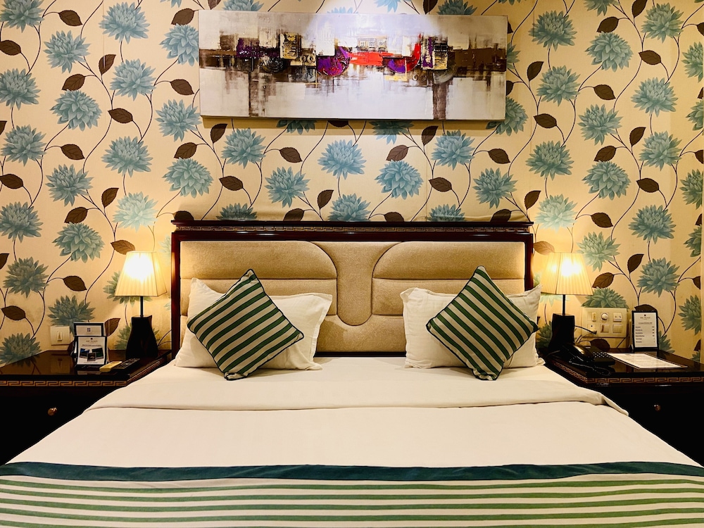 Executive Room - Photo 2