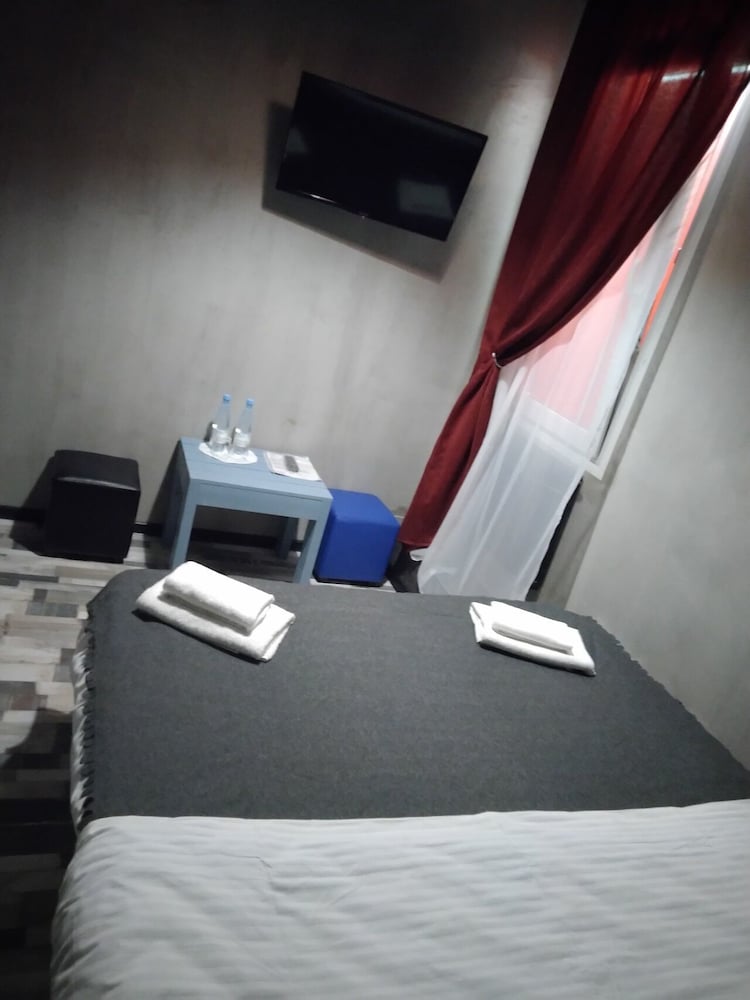 Basic Double Room photo 3
