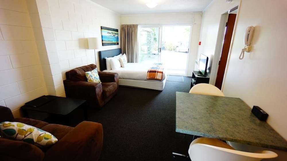 One Bedroom Unit photo 1