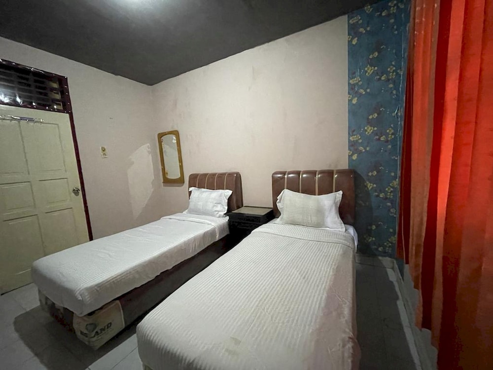 Deluxe Twin Room photo 3
