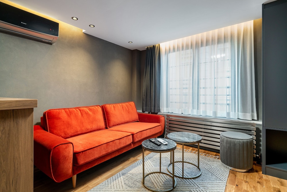 Premium Apartment, 1 Queen Bed with Sofa bed, City View, Executive Level photo 2