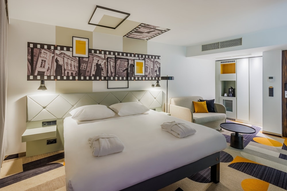 Premium Room, 1 Double Bed with Sofa bed, Sauna (Newly Designed) - Photo 8