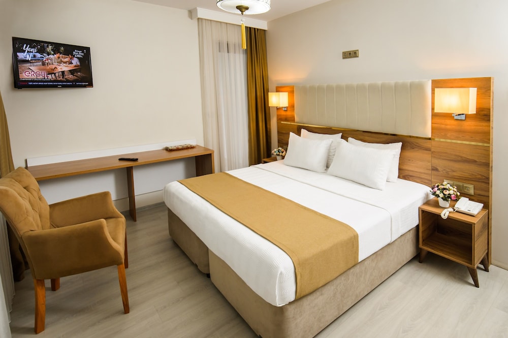 Comfort Double or Twin Room, Partial Sea View photo 1
