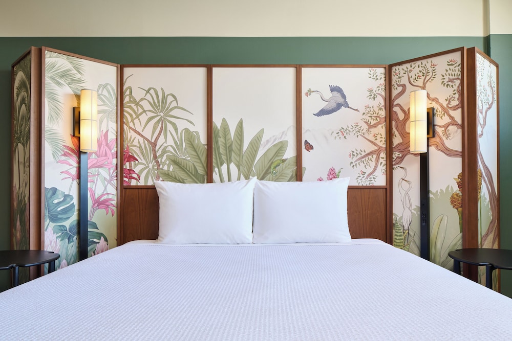 Room, 1 King Bed, City View - Photo 2