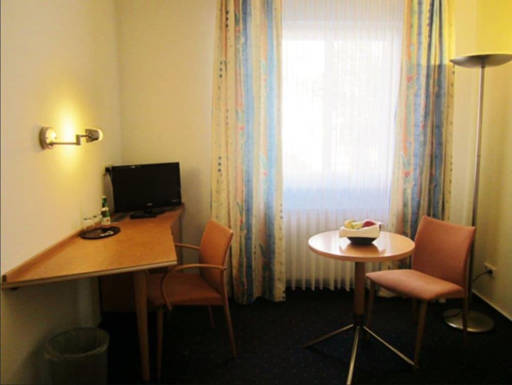 Comfort Double Room, 2 Twin Beds, Non Smoking photo 2