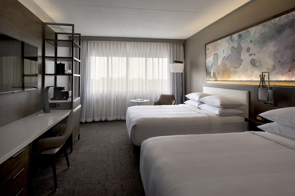 Room, 2 Queen Beds - Photo 2