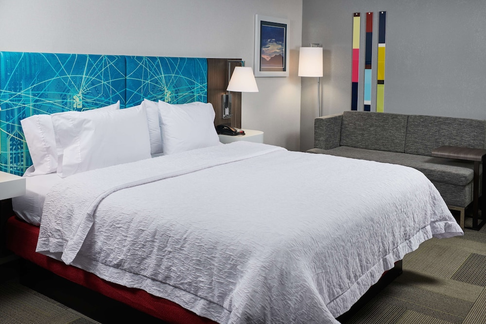 Room - Photo 4