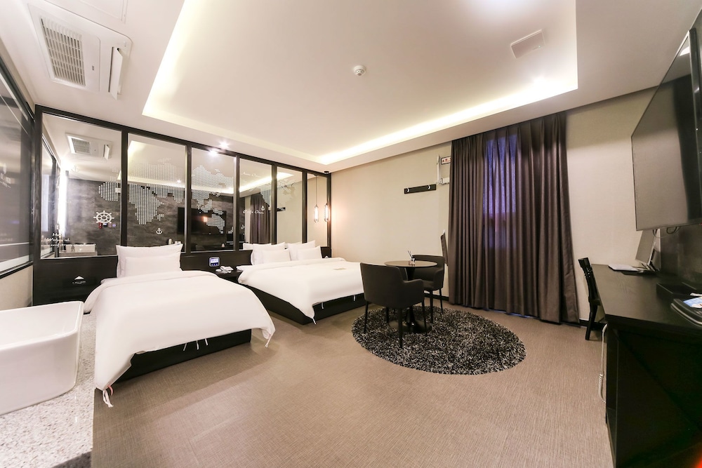 Deluxe Twin Room - Photo 3