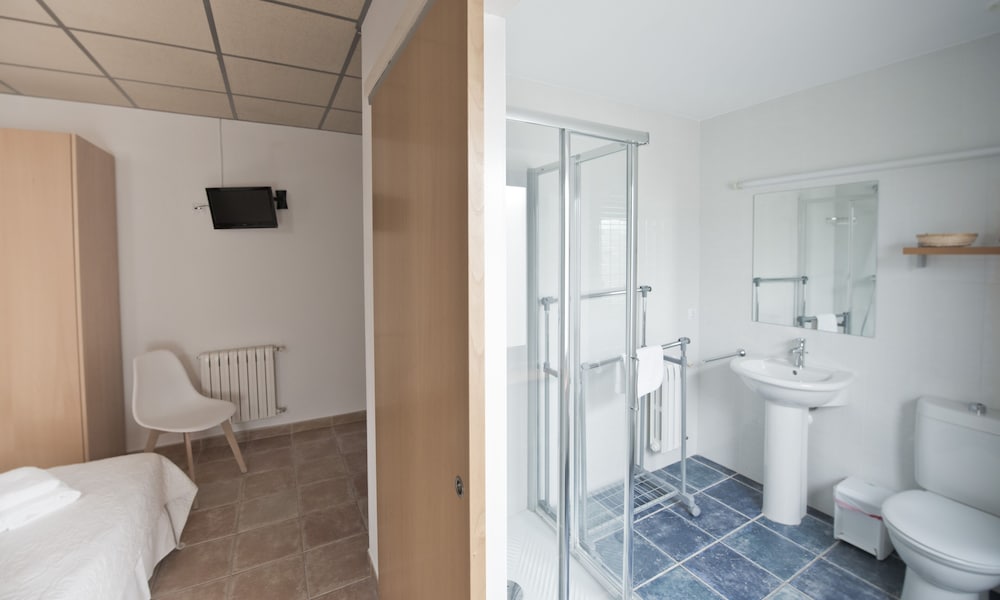 Standard Double or Twin Room photo 2