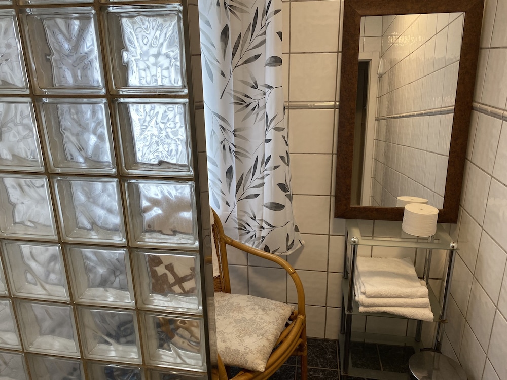 Economy Single Room, Shared Bathroom