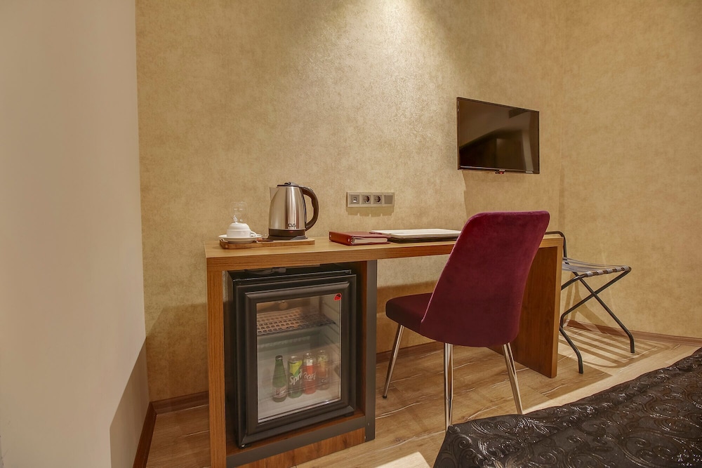 Deluxe Room - Photo 4