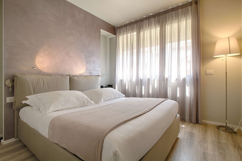 Business Apartment, 1 Bedroom, Balcony photo 3