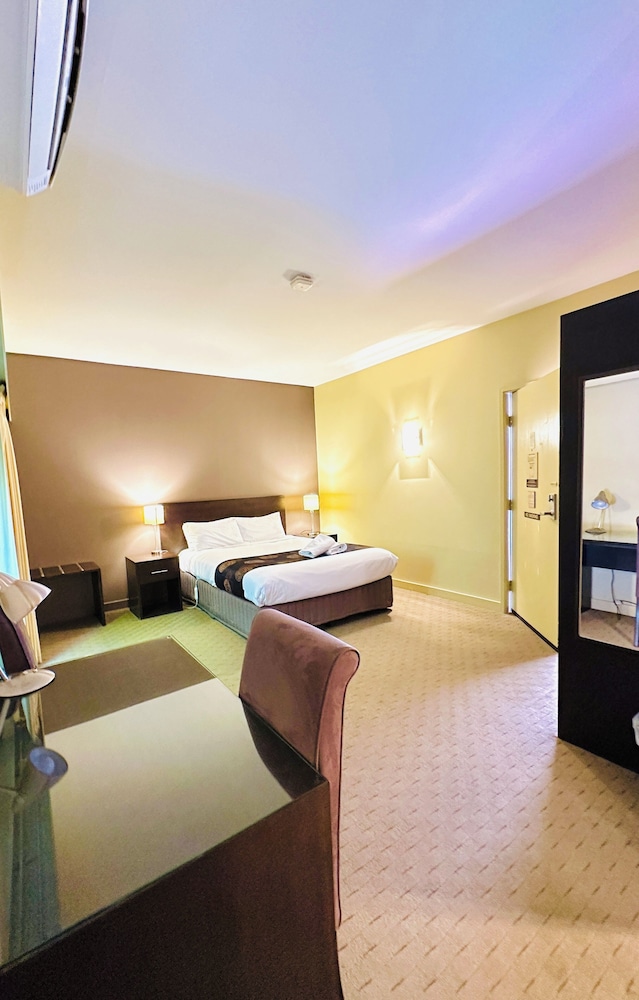 Standard Queen Room - Photo 4