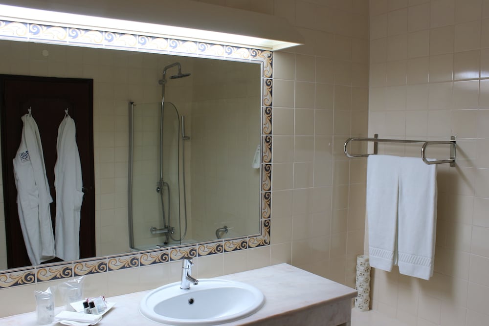 Classic Double or Twin Room, 1 Bedroom - Photo 10