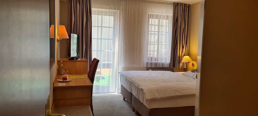 Standard Double Room photo 3