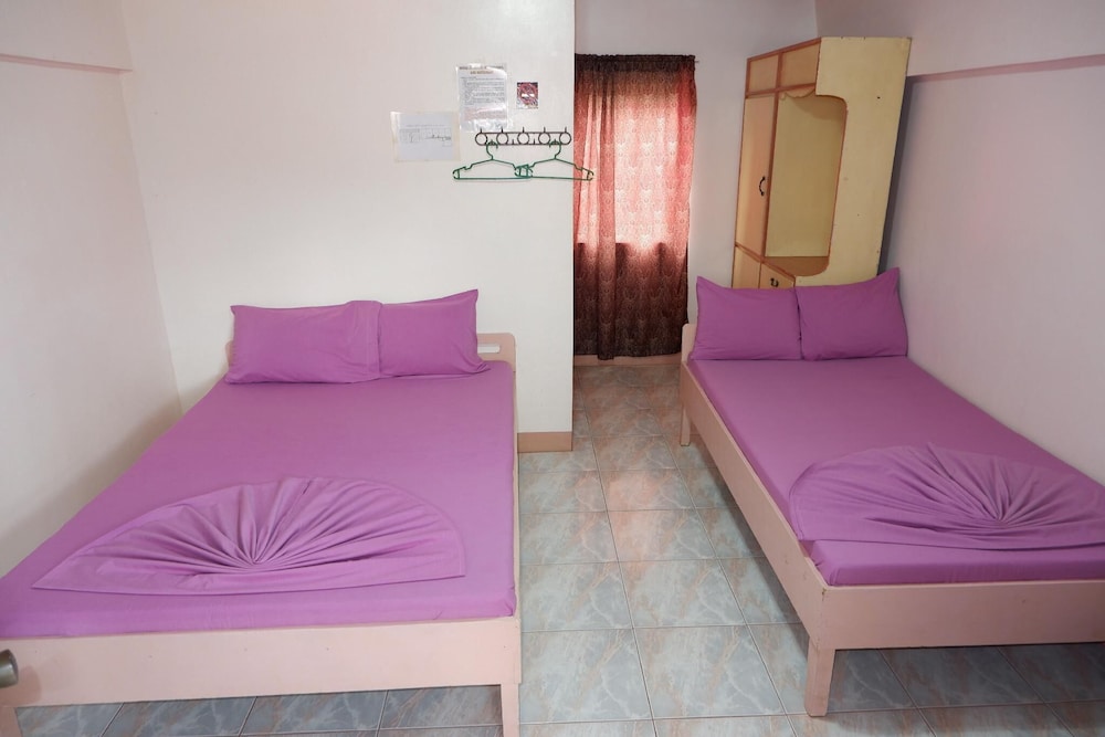Basic Room, 2 Queen Beds, Balcony photo 2