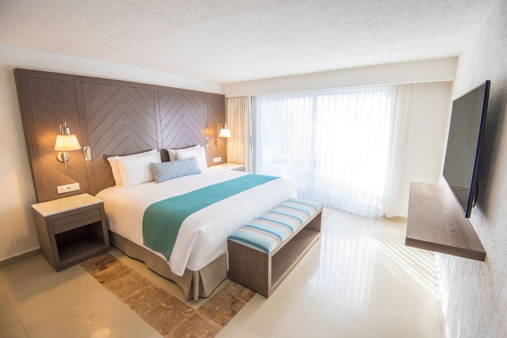 Junior Suite King Accessible