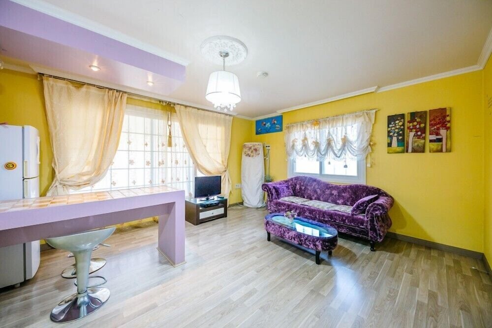 Room (Atti) photo 1