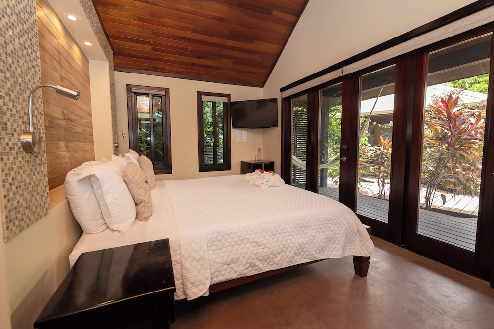 Eagles Ray - WITH ENSUITE PRIVATE MINI POOL