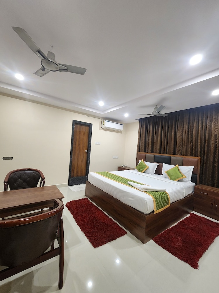 Classic Double Room - Photo 4