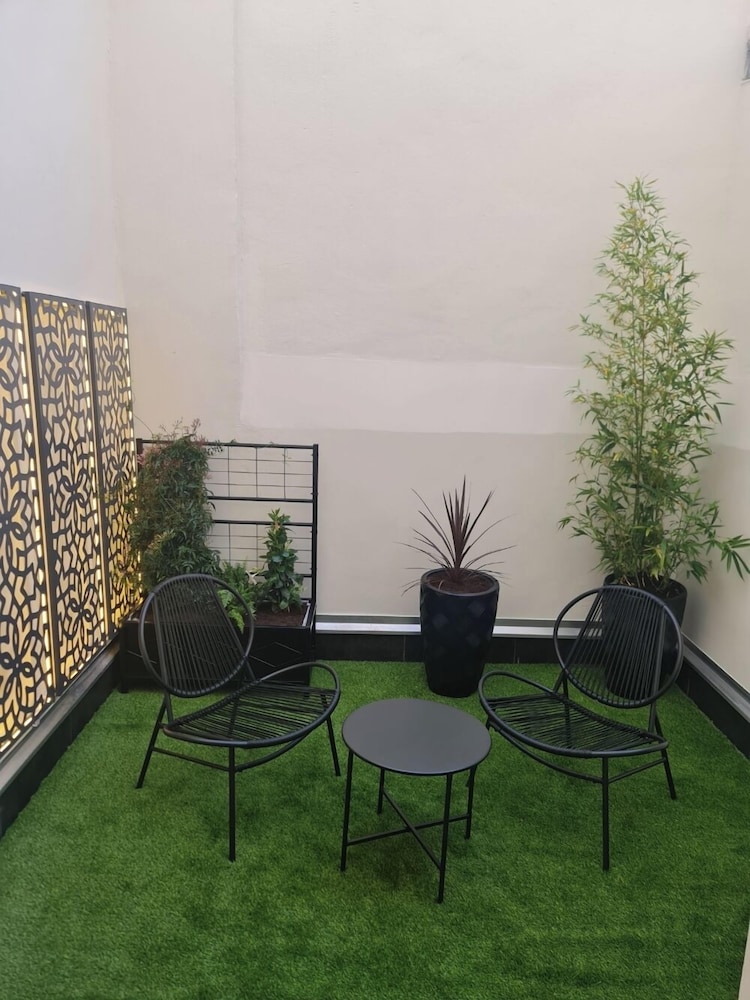 Standard Double Room (Building 1)