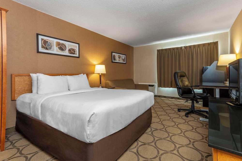 Deluxe Room, 1 Queen Bed with Sofa bed, Refrigerator, Ground Floor - Photo 2