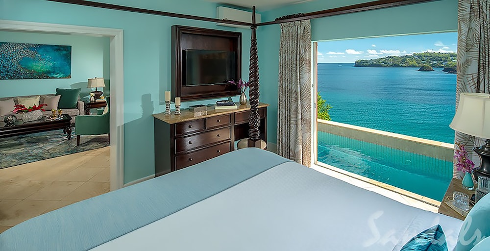 Honeymoon Villa, 1 Bedroom, Ocean View (Sunset Bluff Butler Villa Suite)