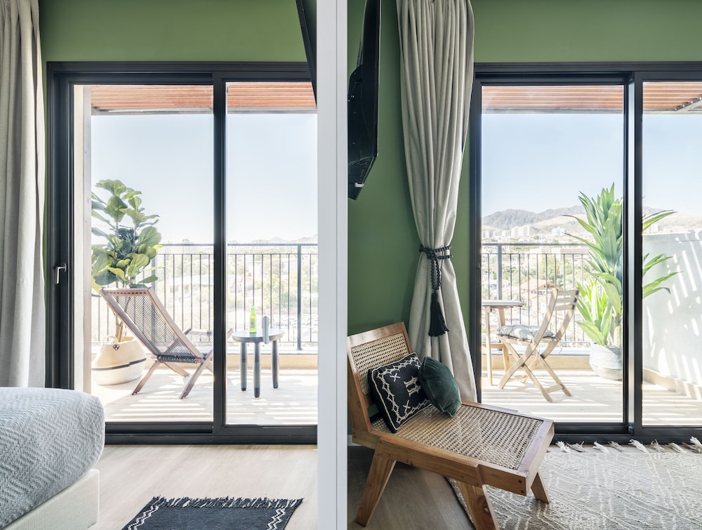 One Bedroom Superior Penthouse Apartment