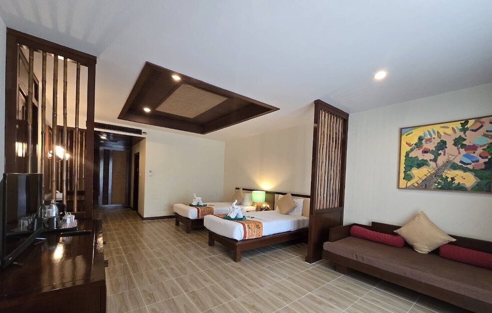 Deluxe Pool Access Twin Room photo 2