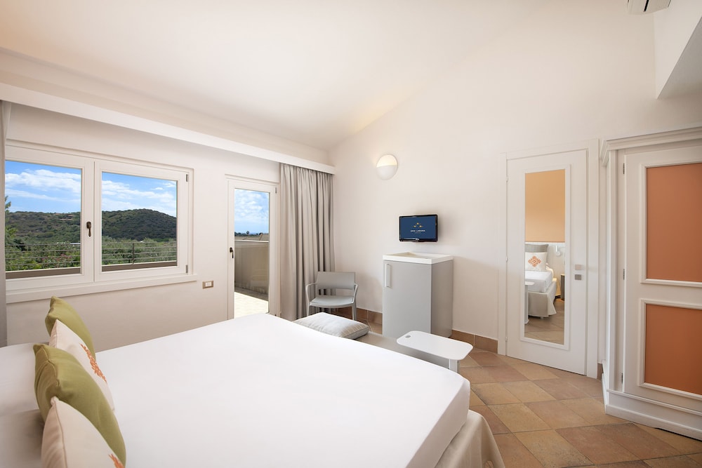 Classic Balcony Room - Photo 2