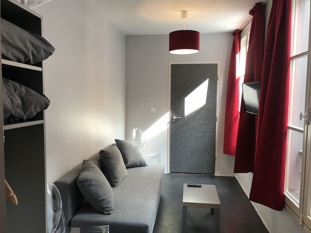 Family Apartment, 1 Bedroom photo 2