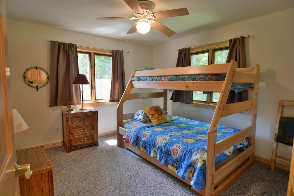 House, 4 Bedrooms photo 1