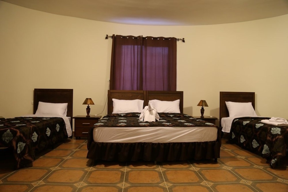 Family Room photo 3