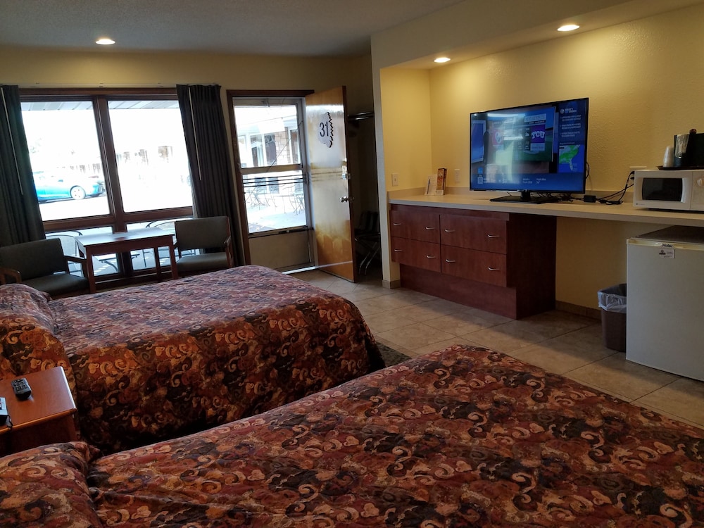 4 Queen Bedroom 2 Bath, includes Seasonal Timbavati Wildlife Park