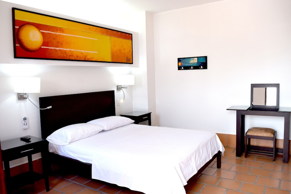 Double Room, 1 Double Bed (air conditioner) photo 1