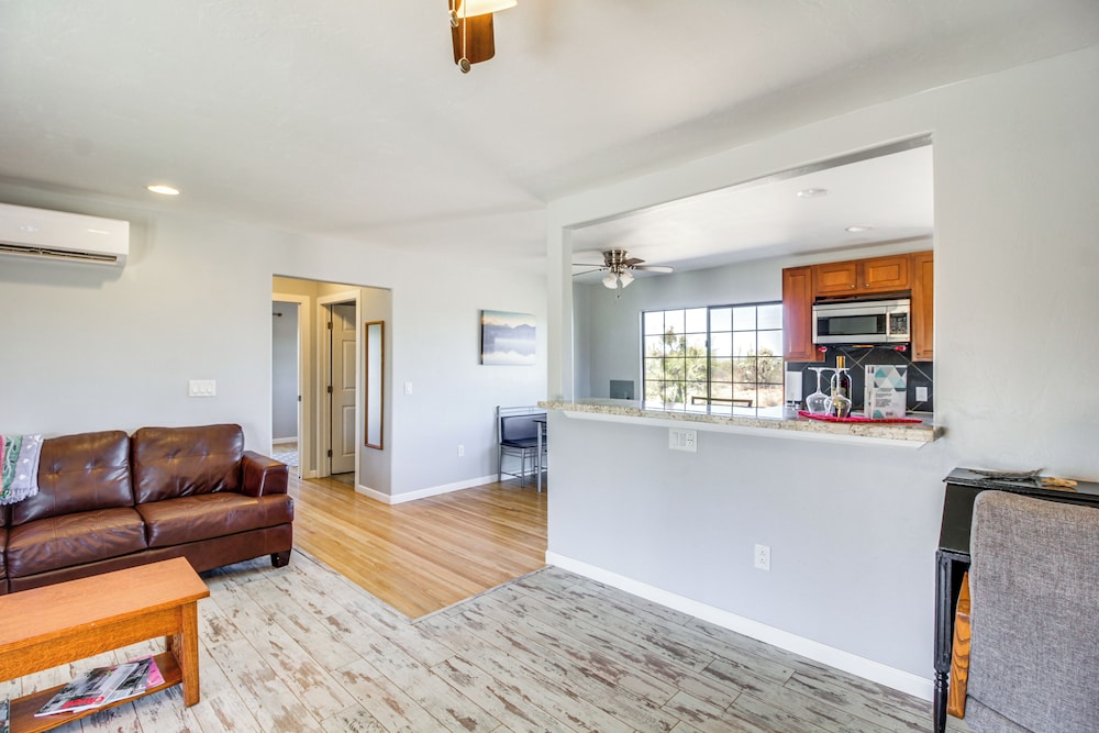 House (2 Bedrooms) photo 2