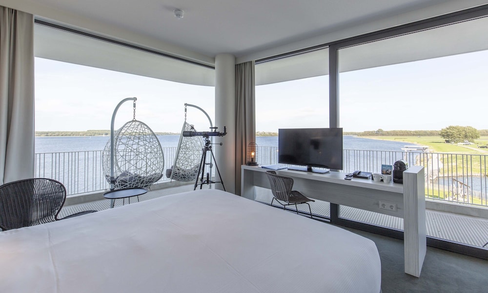 Executive Room, Lake View photo 2