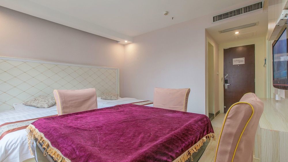 Signature Twin Room ( Mainland Chinese Citizen Only)