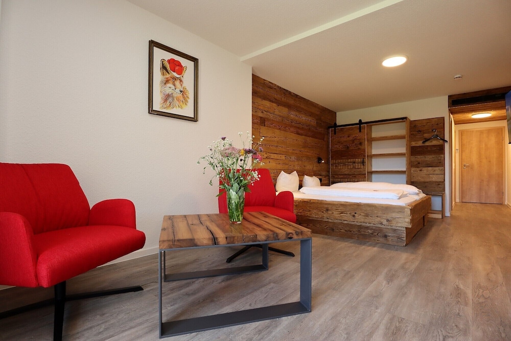 Deluxe Double or Twin Room photo 3