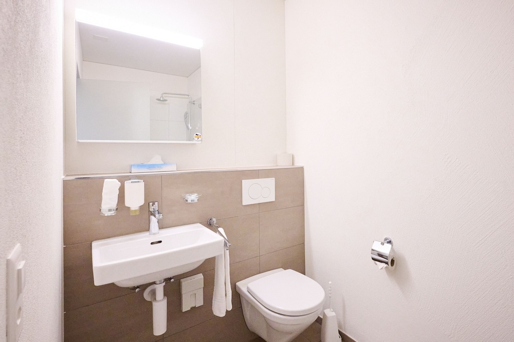 Single Room photo 3