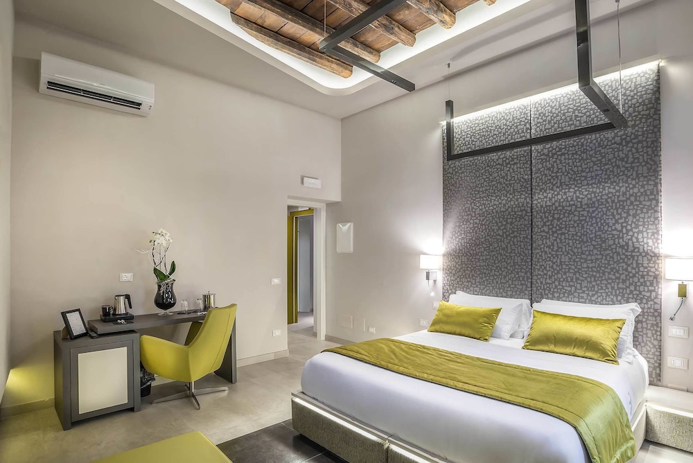 Deluxe Double or Twin Room photo 2