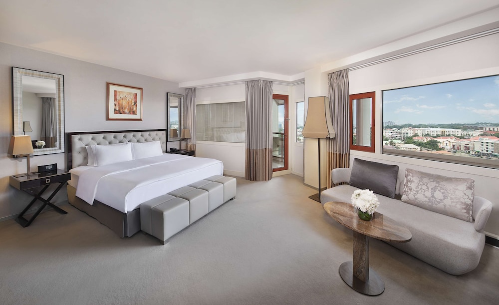 Presidential Suite, 1 King Bed (Executive) photo 1