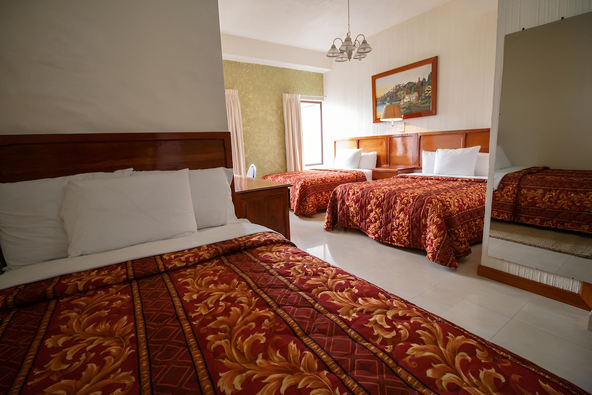 Standard Twin Room, 3 Twin Beds photo 1