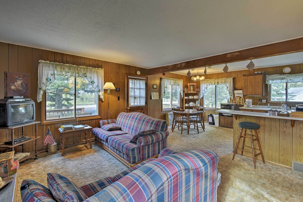 House (4 Bedrooms) photo 2